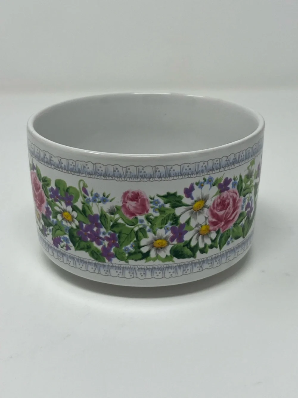Vintage Cottagecore Trinket Bowl Shabby Chic Jewelry Dish Roses & Daisy 90’s
